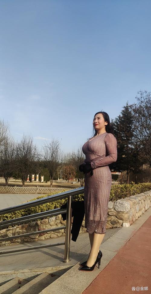 上司强要人妻小说的相关介绍