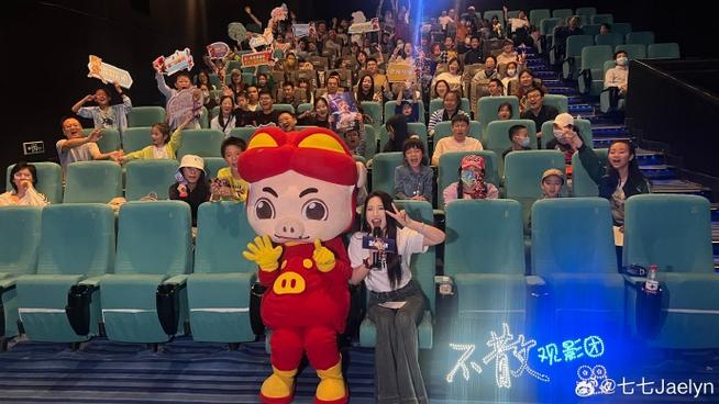 日本4个少妇精油按摩的相关介绍