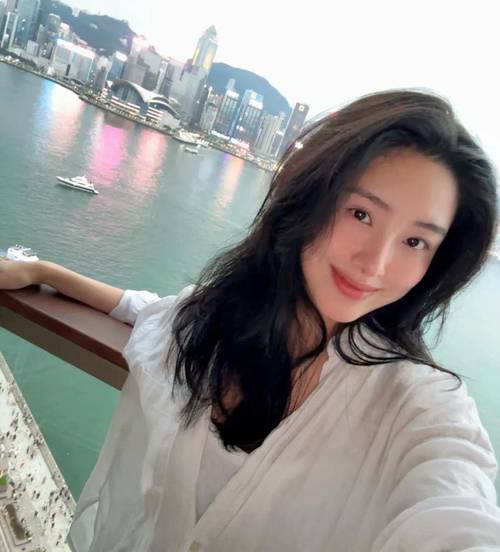 狂插美女逼的相关介绍