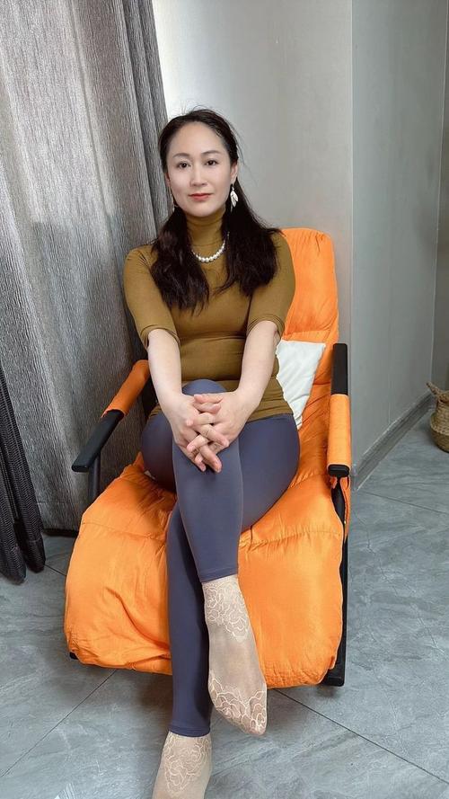 女生下面大量黄色分泌物的相关介绍