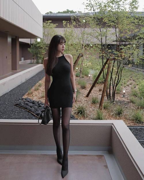 超淫少妇喷水av的相关介绍