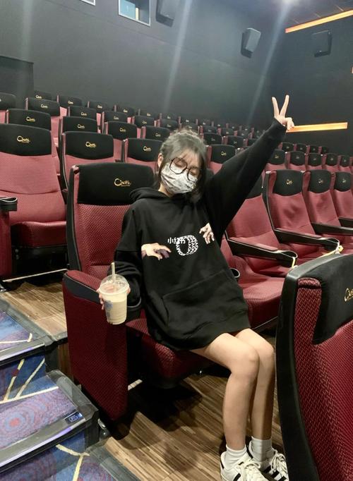 av美少妇的相关介绍
