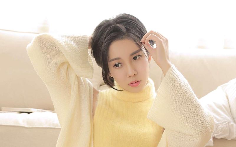 免费看美女18的相关介绍
