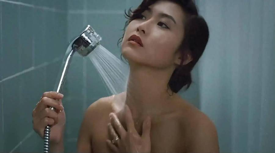 国产女人18毛片真多18精品的相关介绍
