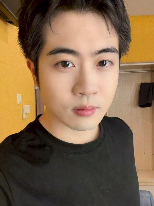 老师扒开让我了一夜的相关介绍