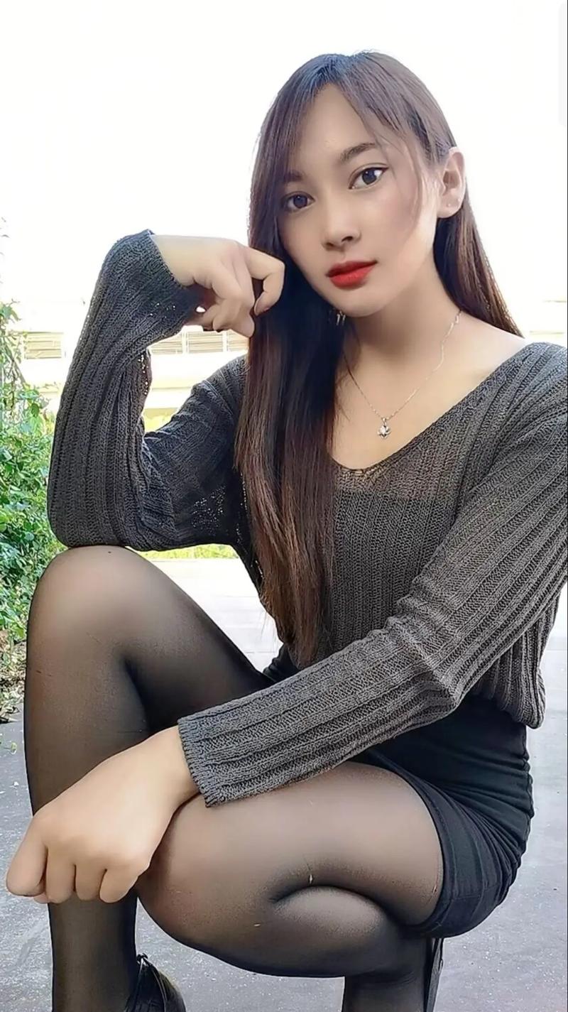 人妻熟女 在线的相关介绍