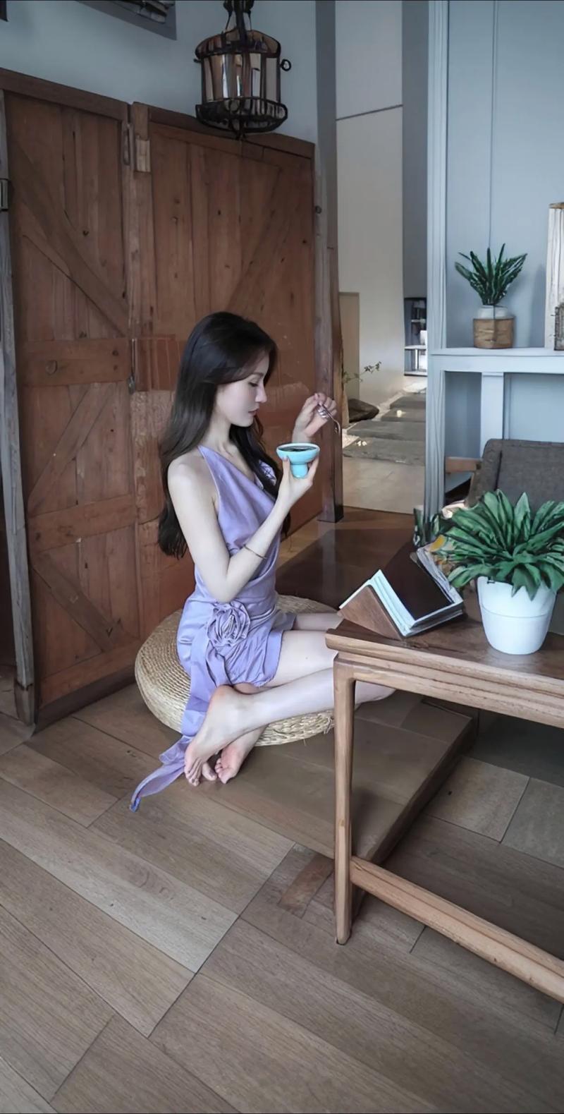 丰满少妇肉体性色av的相关介绍