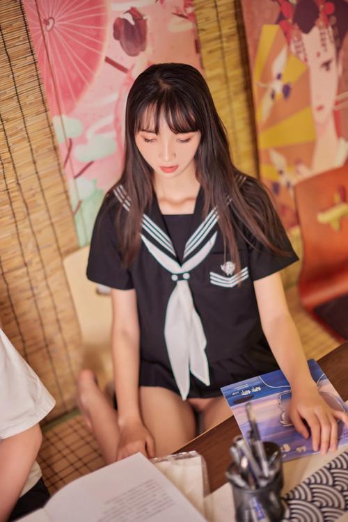 和同桌啪啪啪的相关介绍