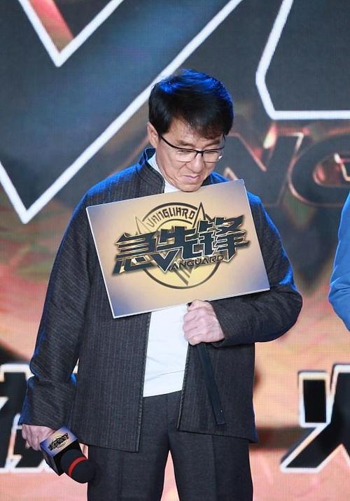 风骚人妻在线的相关介绍