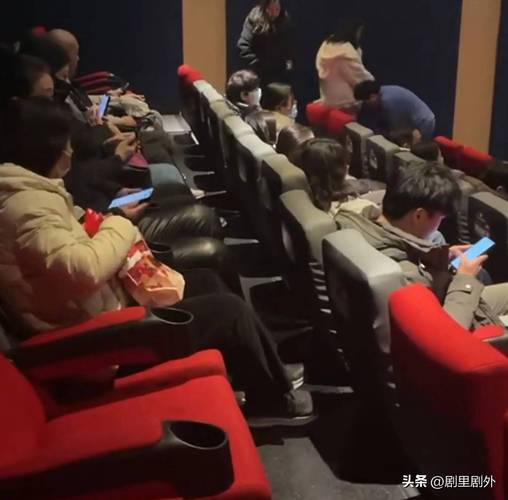 女性流黄色的分泌物什么的相关介绍