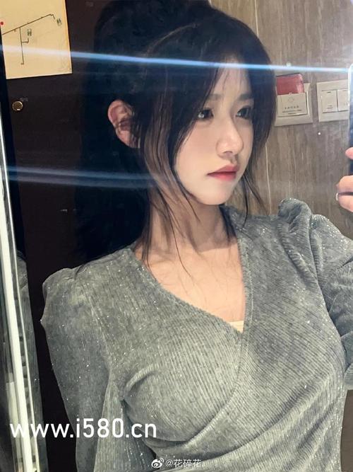 美女丝袜av一区二区三区的相关介绍