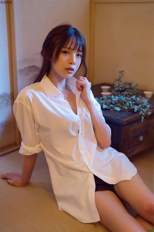 一边摸一边受不的相关介绍