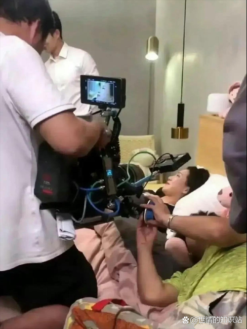 狂操性感老师的相关介绍